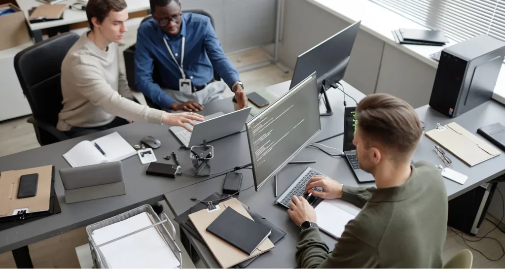 Operacions d’enregistrament i tractament de dades i documents